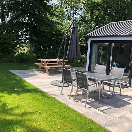 Luxe En Gezellig Chalet Aan Veluwemeer 4 Pers Hulshorst Eksteriør bilde